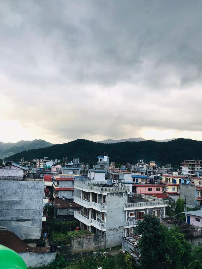 Hotel Aarjan And Restaurant Pokhara Exterior foto
